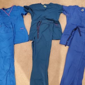 Wonderwink scrub sets